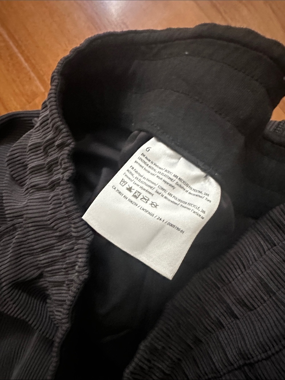 Lululemon soft stream Ribbed pants - Picture 4 of 4